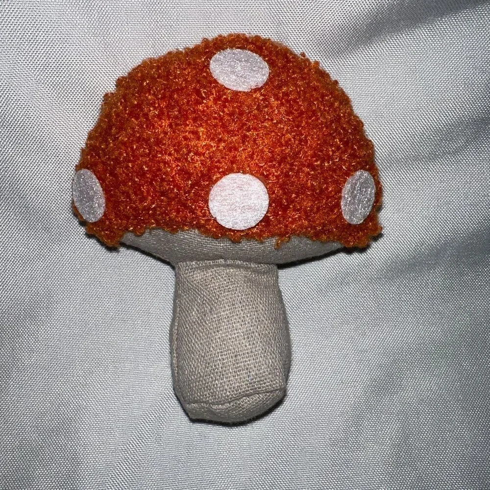 Set Of Fall Gnome & Mushroom Decorations - Plush & Metal Yard Picks - Autumn Dec - Picture 4 of 5